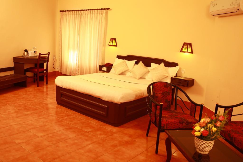 Michaels Inn Текади Екстериор снимка