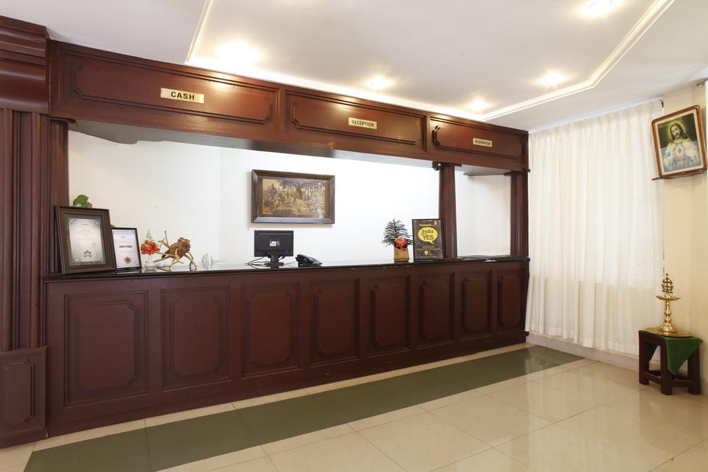 Michaels Inn Текади Екстериор снимка
